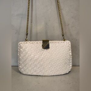 Vintage White Woven Clutch Purse Gold Chain Strap Convertible Shoulder Bag